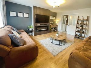 Lounge- click for photo gallery
